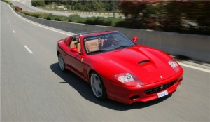Итальянское купе Ferrari Superamerica