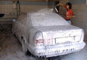 Как мыть машину зимой: средства для чистки автомобиля